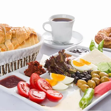 Summer Life アパートホテル 4*