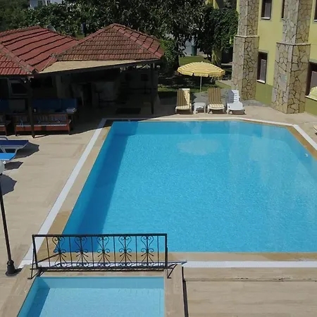 Summer Life Aparthotel *