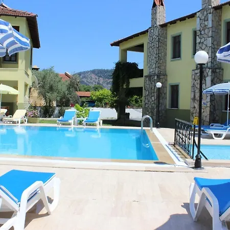 Summer Life Aparthotel