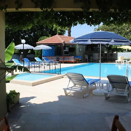 Summer Life Aparthotel *
