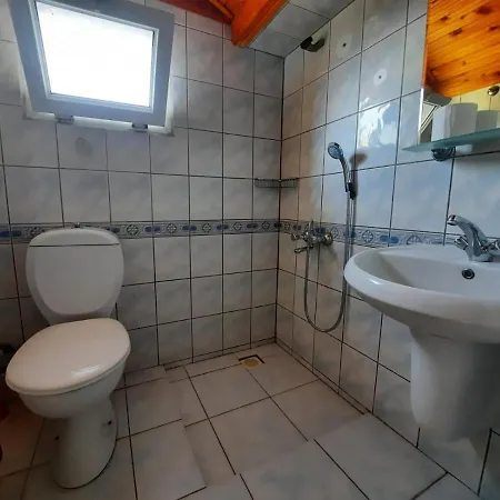 アパートホテル Summer Life